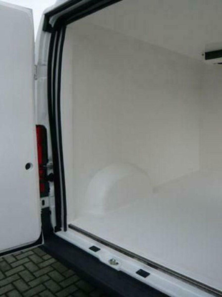 Peugeot Boxer BlueHDI 35 L2H2 Hűtős furgon Frigosoft 4500 - Фургон-рефрижератор: фото 4 Peugeot Boxer BlueHDI 35 L2H2 Hűtős furgon Frigosoft 4500 - Фургон-рефрижератор: фото 4