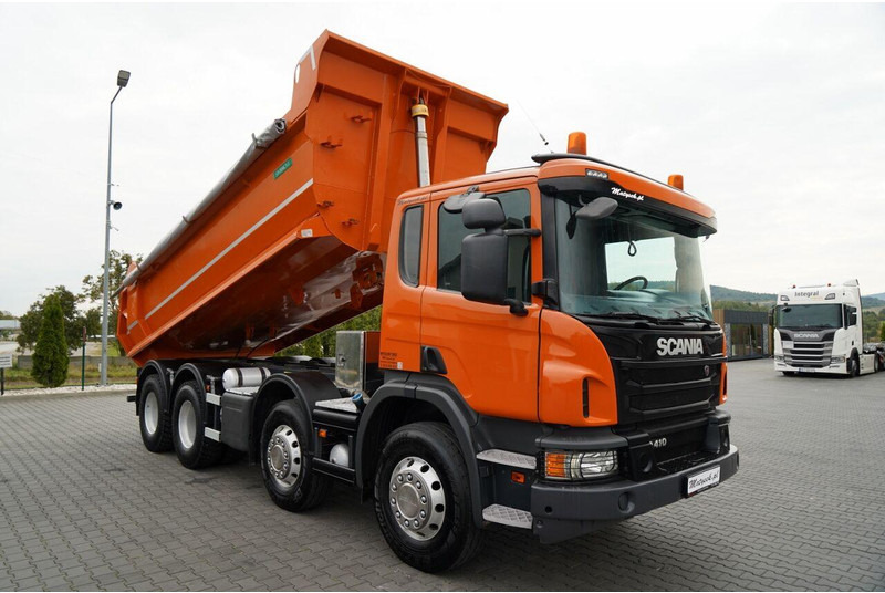 Scania P 410 / 8x4 / WYWROTKA TYLNOZSYPOWA / ALUFELGI / OPONY 100% / MA - Самосвал: фото 2 Scania P 410 / 8x4 / WYWROTKA TYLNOZSYPOWA / ALUFELGI / OPONY 100% / MA - Самосвал: фото 2