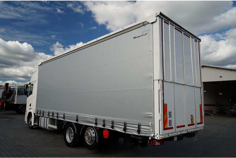 Scania R 450 / MEGA / 6x2 / FIRANKA - 8,2 m / SOLÓWKA / OŚ PODNOSZONA / - Тентованный грузовик: фото 4 Scania R 450 / MEGA / 6x2 / FIRANKA - 8,2 m / SOLÓWKA / OŚ PODNOSZONA / - Тентованный грузовик: фото 4