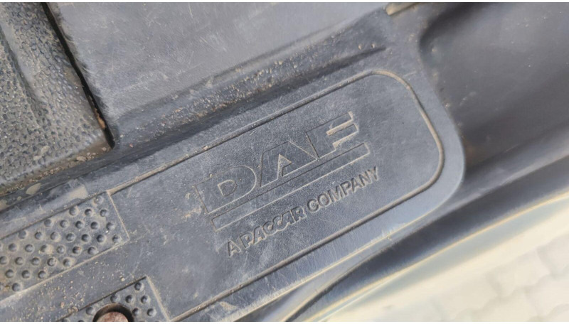 Тягач DAF XF 105.460 Lowdeck - MEGA: фото 13