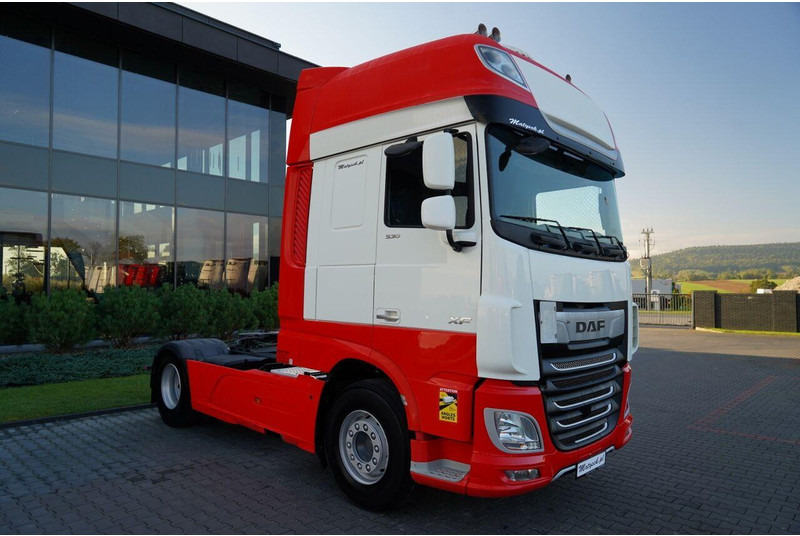 DAF XF 530 / RETARDER / I-PARK COOL / SUPER SPACE CAB / - Тягач: фото 3 DAF XF 530 / RETARDER / I-PARK COOL / SUPER SPACE CAB / - Тягач: фото 3
