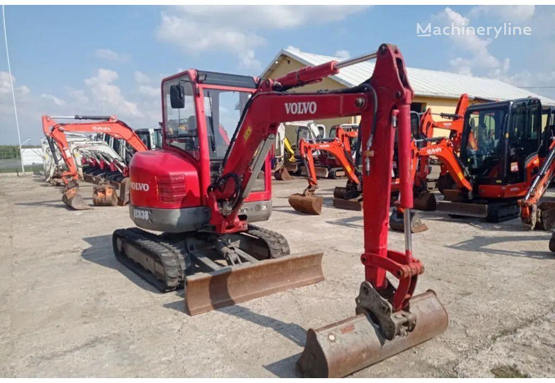 Volvo ECR 38 - Мини-экскаватор: фото 3 Volvo ECR 38 - Мини-экскаватор: фото 3
