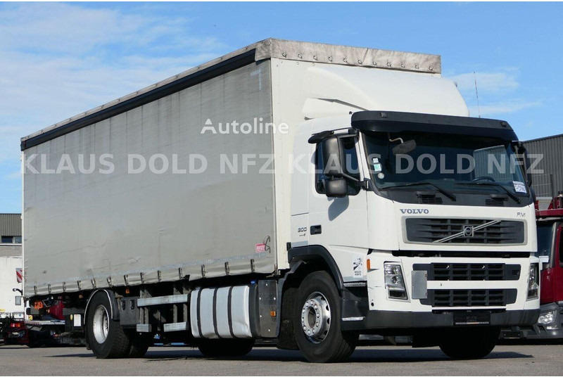 Volvo FM 300 - Curtian side truck - Тентованный грузовик: фото 2 Volvo FM 300 - Curtian side truck - Тентованный грузовик: фото 2