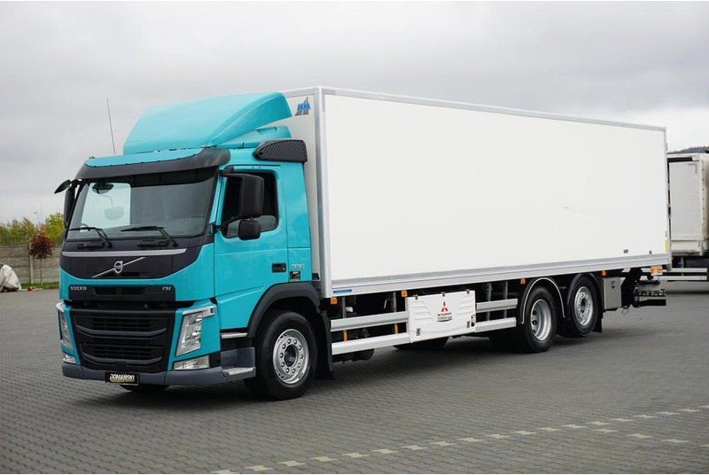 Volvo FM / 330 / E 6 / CHŁODNIA + WINDA / 23 PALETY / OŚ SKRĘTNA / DŁ - Рефрижератор: фото 2 Volvo FM / 330 / E 6 / CHŁODNIA + WINDA / 23 PALETY / OŚ SKRĘTNA / DŁ - Рефрижератор: фото 2