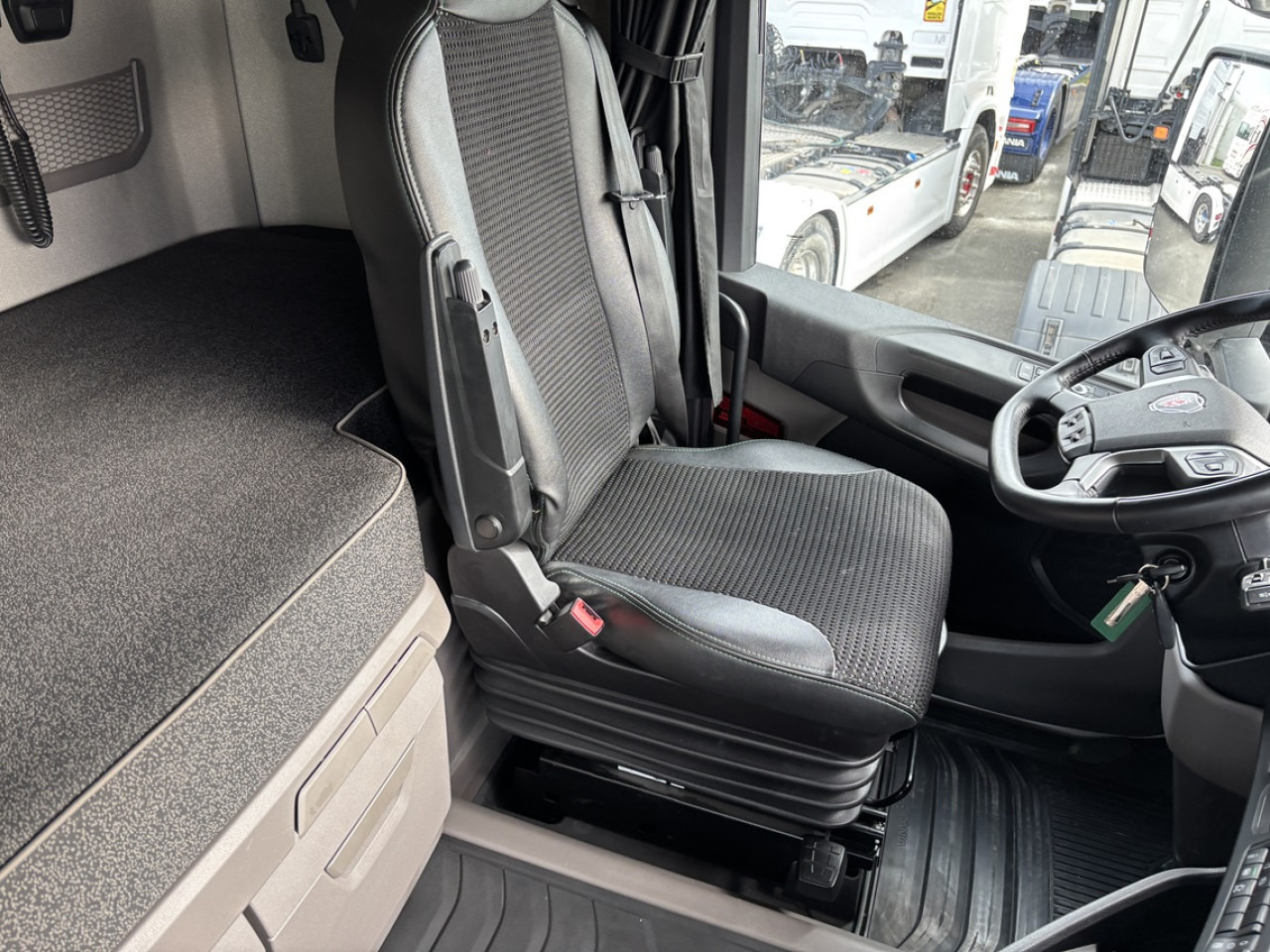 SCANIA R 530 A4x2NB - Тягач: фото 2 SCANIA R 530 A4x2NB - Тягач: фото 2