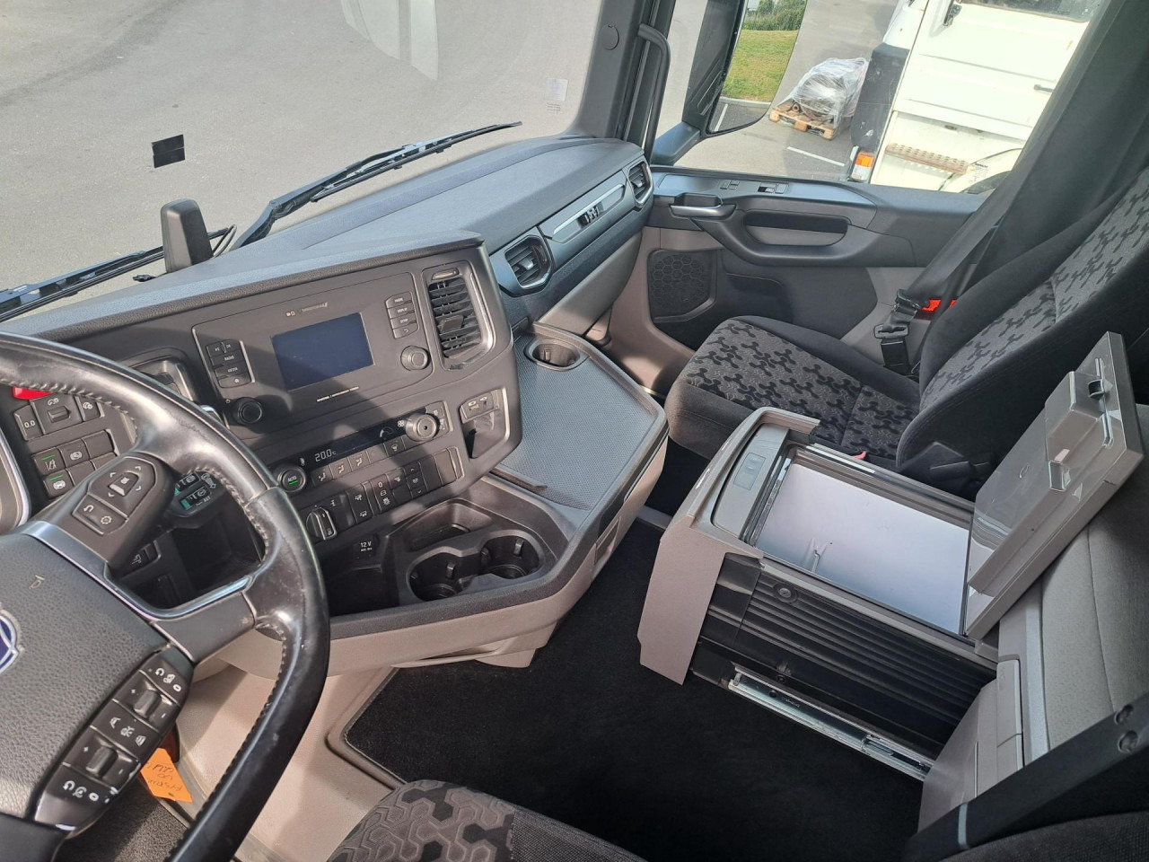 SCANIA R 500 A4x2NA - Тягач: фото 2 SCANIA R 500 A4x2NA - Тягач: фото 2