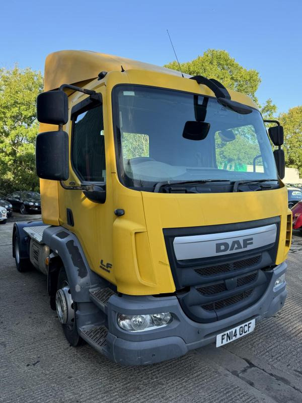 DAF LF 250 FT Urban Artic 4x2 Day Cab Urban Artic euro 6 - Тягач: фото 2 DAF LF 250 FT Urban Artic 4x2 Day Cab Urban Artic euro 6 - Тягач: фото 2