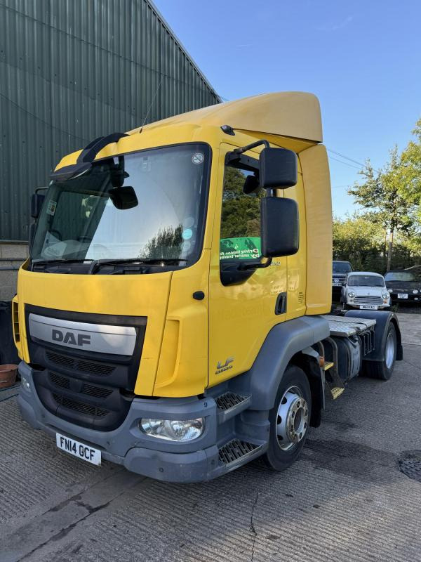 DAF LF 250 FT Urban Artic 4x2 Day Cab Urban Artic euro 6 - Тягач: фото 1 DAF LF 250 FT Urban Artic 4x2 Day Cab Urban Artic euro 6 - Тягач: фото 1