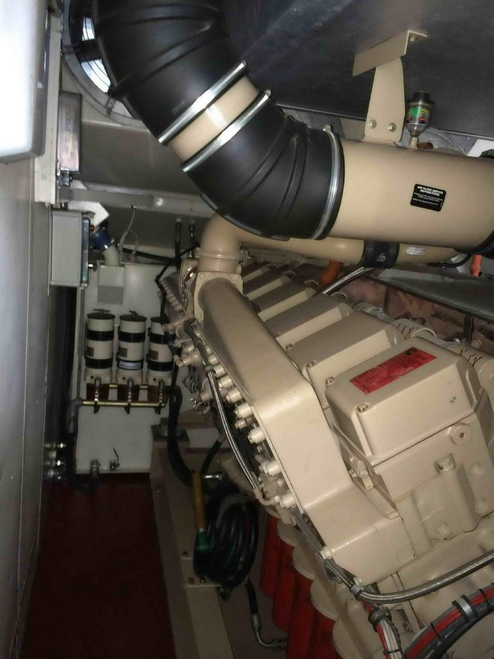 Cummins Generator 1425 KVA powerd by KTA50-G3 - Электрогенератор: фото 1 Cummins Generator 1425 KVA powerd by KTA50-G3 - Электрогенератор: фото 1