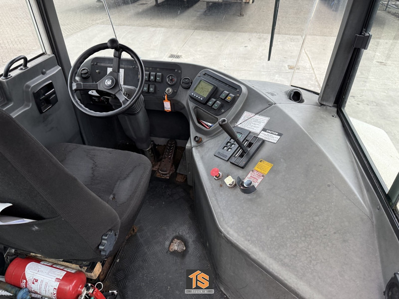 Kalmar T2 TERMINAL TRUCK - 11423 HOURS - TOP! - Тягач: фото 5 Kalmar T2 TERMINAL TRUCK - 11423 HOURS - TOP! - Тягач: фото 5
