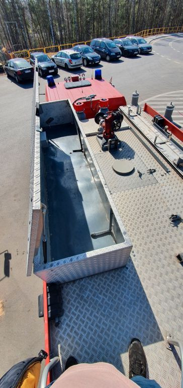 Пожарная машина MAN 4x4 Firetruck Feuerwehr DOKA Expedition Camper: фото 10 Пожарная машина MAN 4x4 Firetruck Feuerwehr DOKA Expedition Camper: фото 10