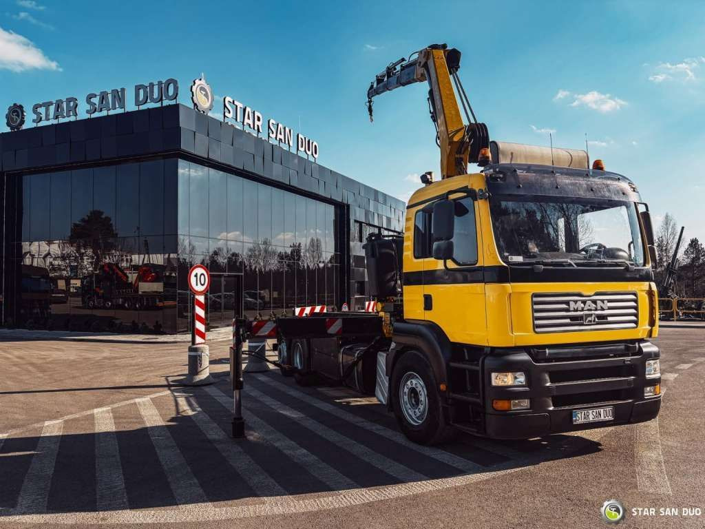 MAN TGA 18.440 6x2 FASSI F 210 A.24 Crane Rotator - Автоманипулятор: фото 2 MAN TGA 18.440 6x2 FASSI F 210 A.24 Crane Rotator - Автоманипулятор: фото 2