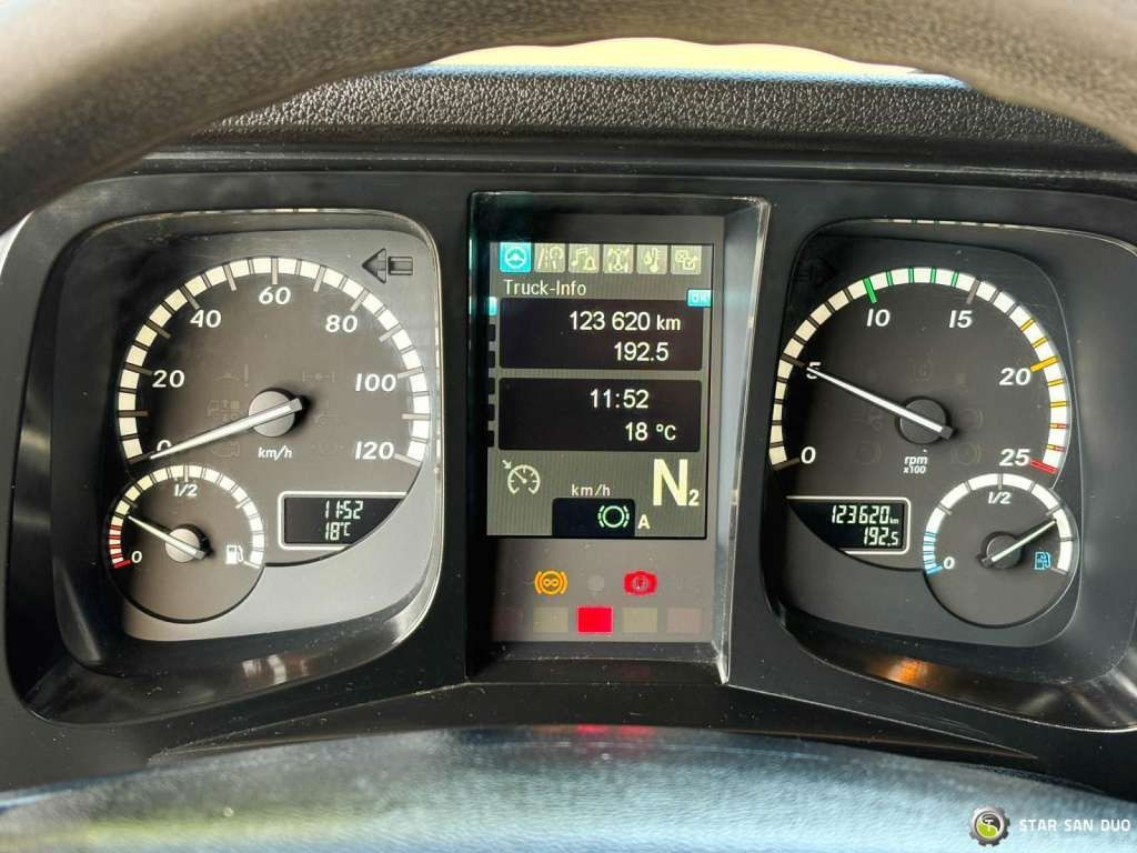 Автоманипулятор Mercedes-Benz  AROCS 3345 6x6 HMF 3220 Winch Crane tipper: фото 13