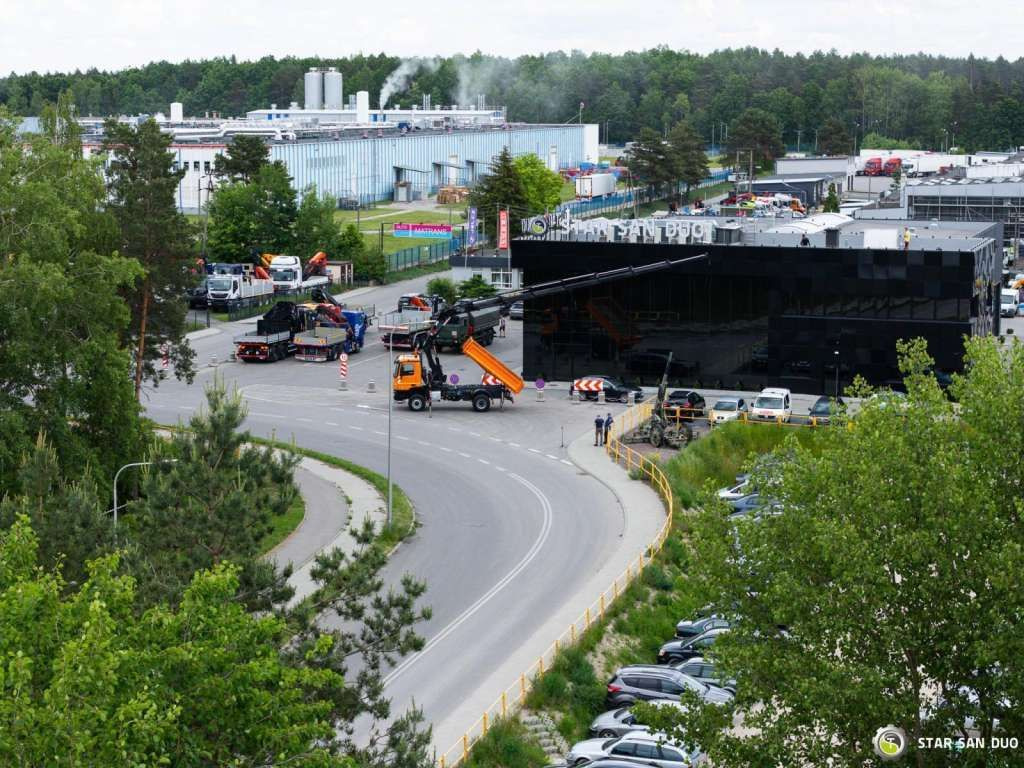 Самосвал Mercedes-Benz Actros 1841 AK 4x4 Hiab 288E-7 Crane Kipper: фото 8 Самосвал Mercedes-Benz Actros 1841 AK 4x4 Hiab 288E-7 Crane Kipper: фото 8