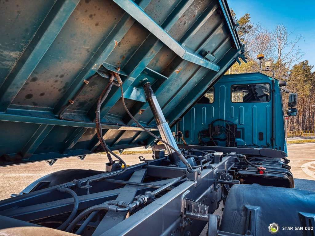 Новый Самосвал Mercedes-Benz Zetros 1833 4x4 Kipper Camper Chassis: фото 12 Новый Самосвал Mercedes-Benz Zetros 1833 4x4 Kipper Camper Chassis: фото 12