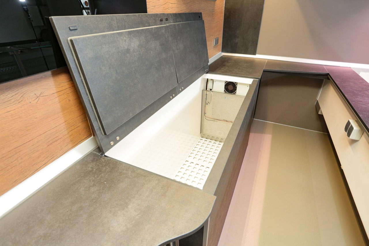 Новый Торговый грузовик Mobil BORCO HÖHNS: фото 7