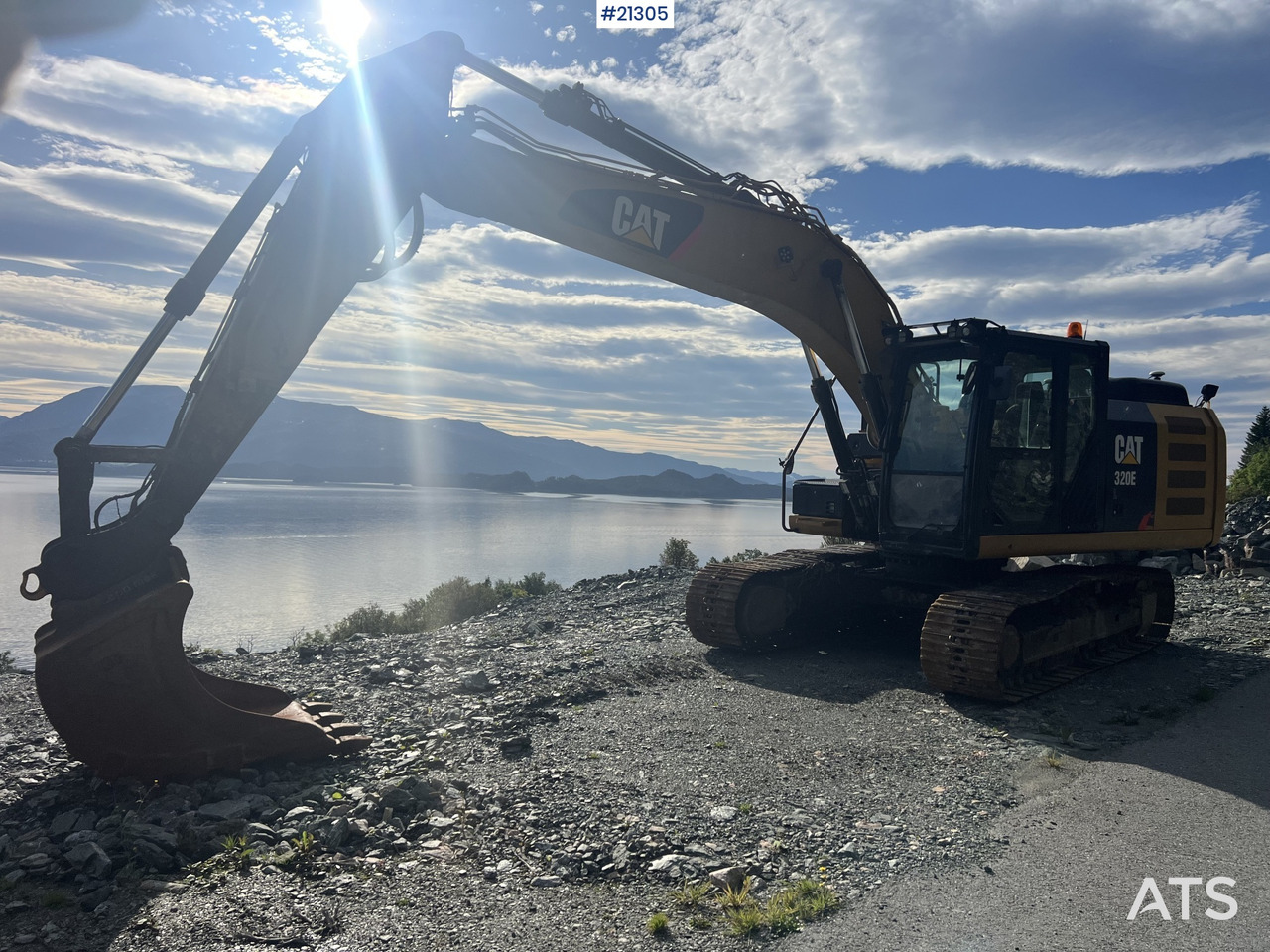 CAT 320 EL - Гусеничный экскаватор: фото 2 CAT 320 EL - Гусеничный экскаватор: фото 2