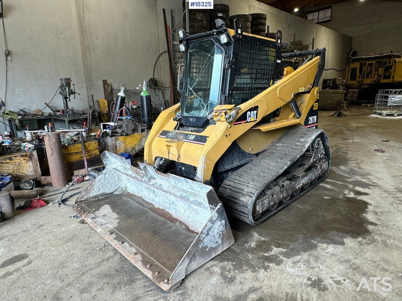 Caterpillar 287B - Мини-погрузчик с бортовым поворотом: фото 1 Caterpillar 287B - Мини-погрузчик с бортовым поворотом: фото 1