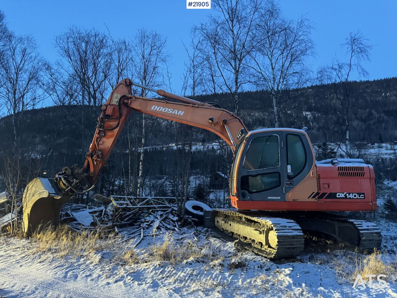 Doosan DX140LC - Гусеничный экскаватор: фото 3 Doosan DX140LC - Гусеничный экскаватор: фото 3