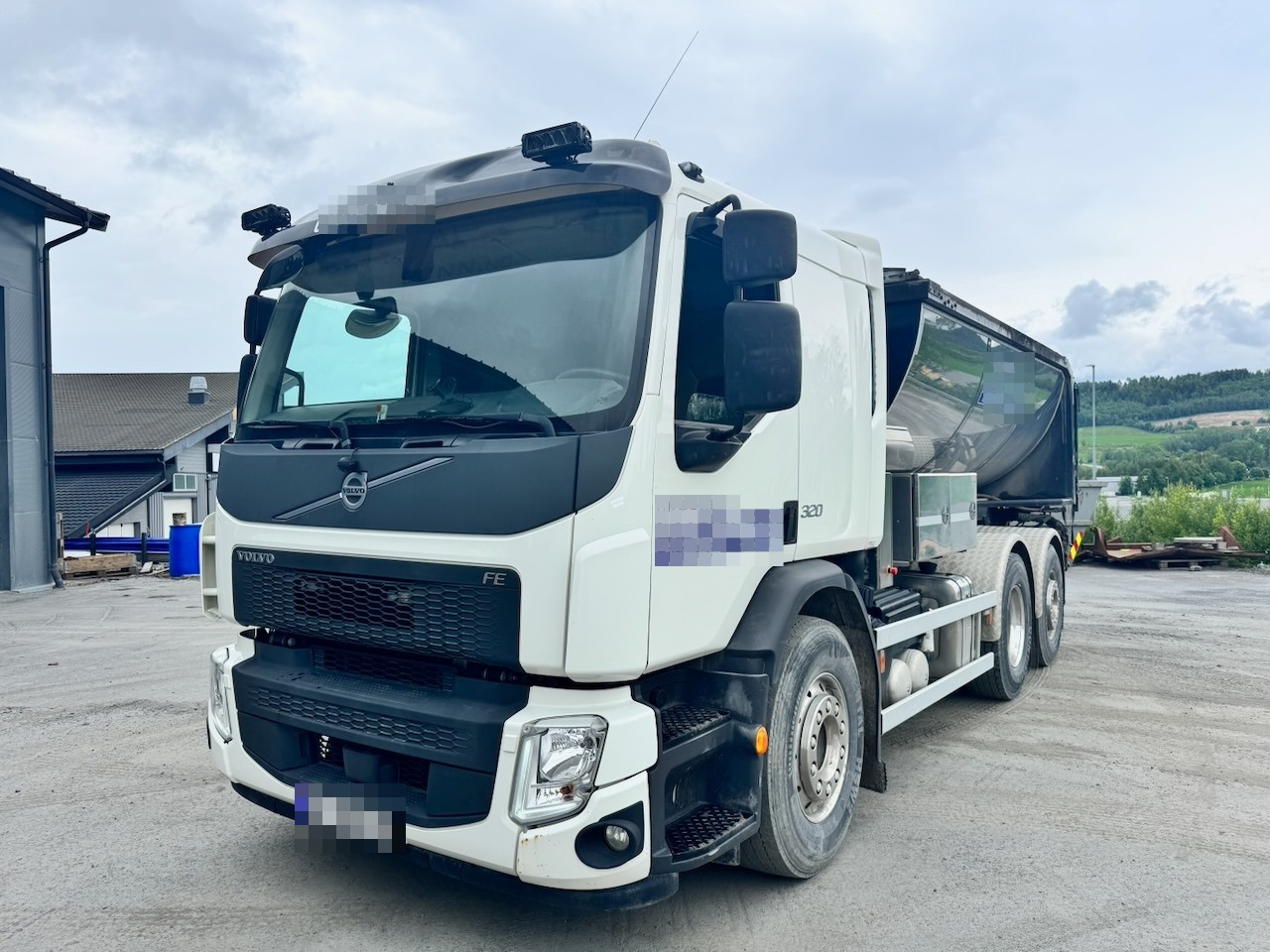 Volvo FE320 - Грузовик, Асфальтоукладочная техника: фото 2 Volvo FE320 - Грузовик, Асфальтоукладочная техника: фото 2
