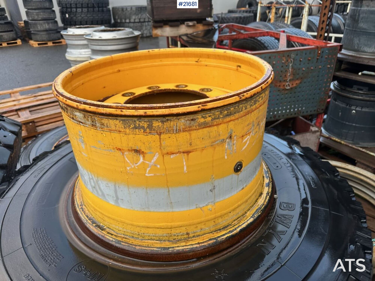 Hilo Dekkene har stått på en Volvo L60E - Шины и диски для Строительной техники: фото 5 Hilo Dekkene har stått på en Volvo L60E - Шины и диски для Строительной техники: фото 5