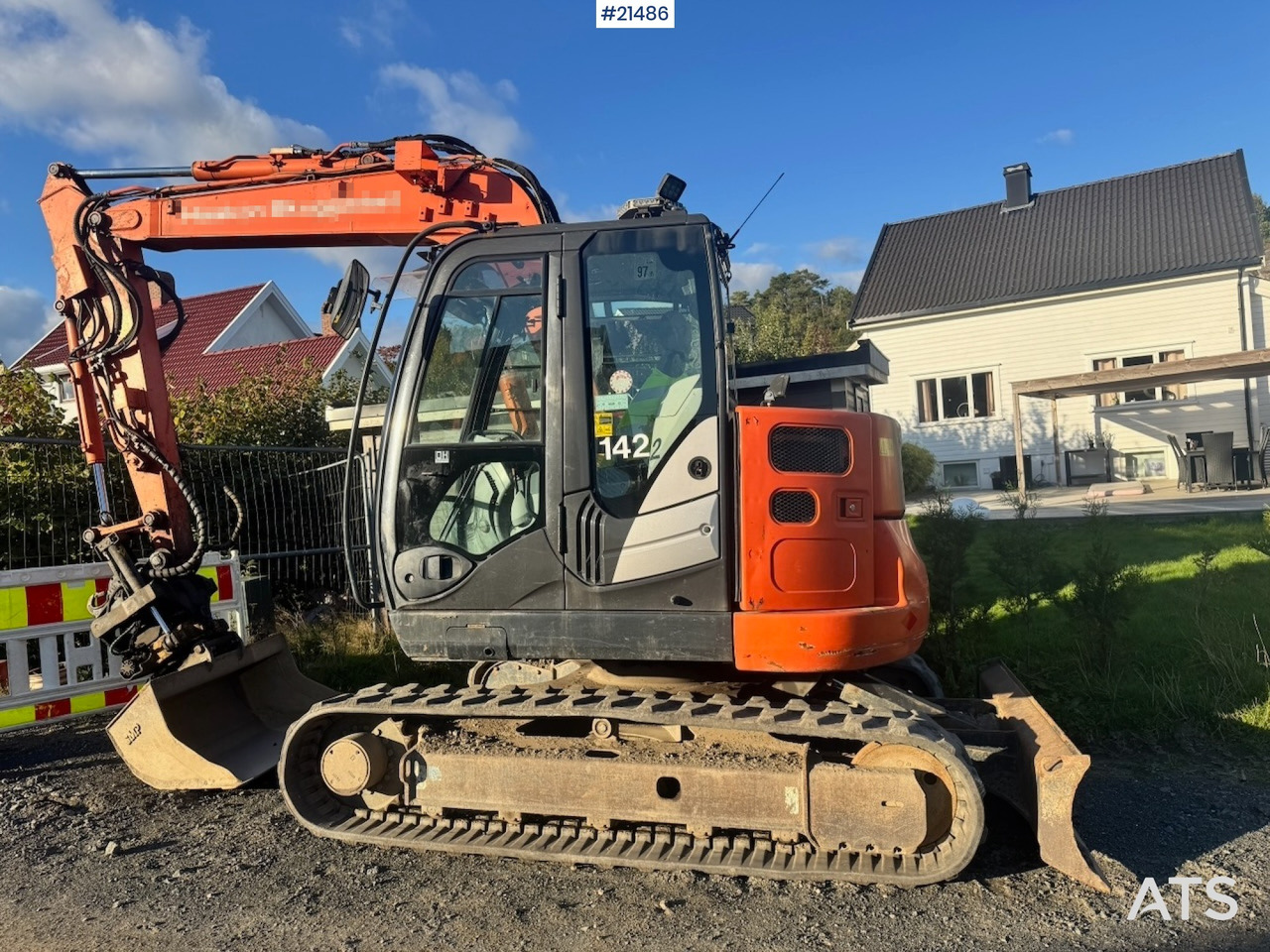 Hitachi ZX85US-5A - Гусеничный экскаватор: фото 3 Hitachi ZX85US-5A - Гусеничный экскаватор: фото 3