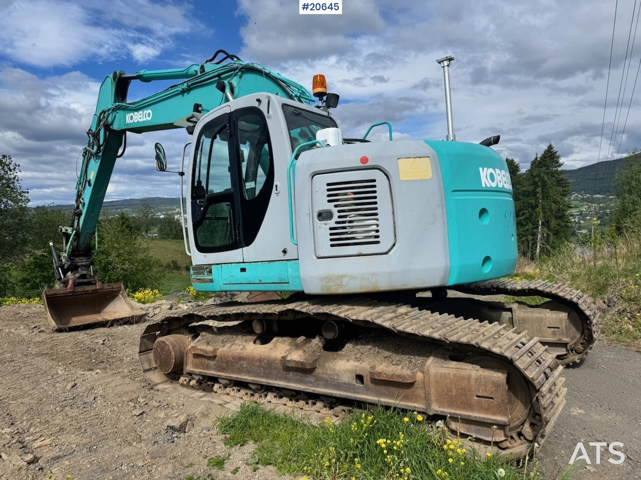 Kobelco SK235SR - Экскаватор: фото 3 Kobelco SK235SR - Экскаватор: фото 3