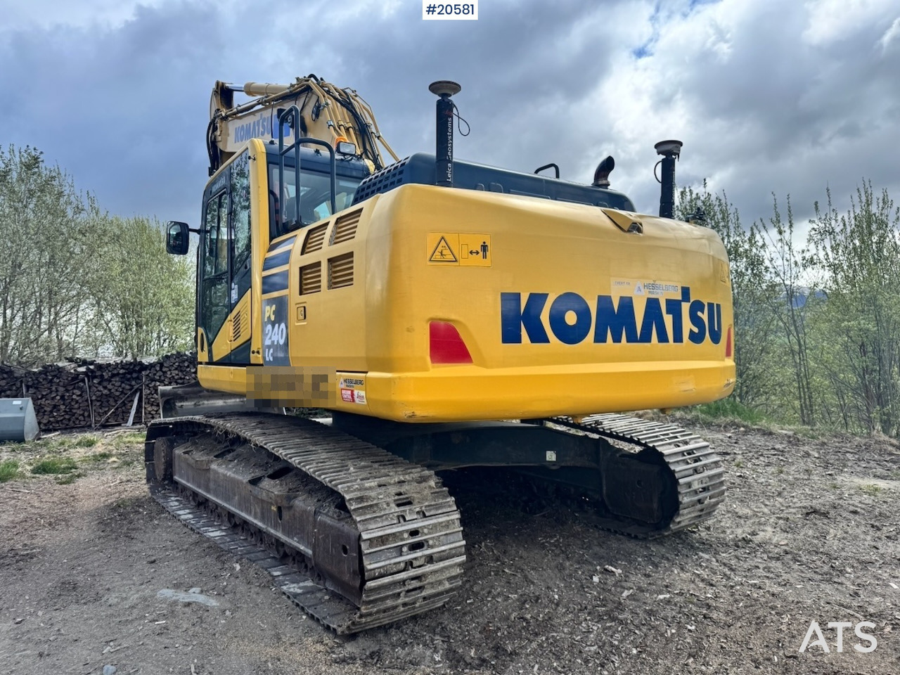 Komatsu PC240LC-10 - Экскаватор: фото 3 Komatsu PC240LC-10 - Экскаватор: фото 3