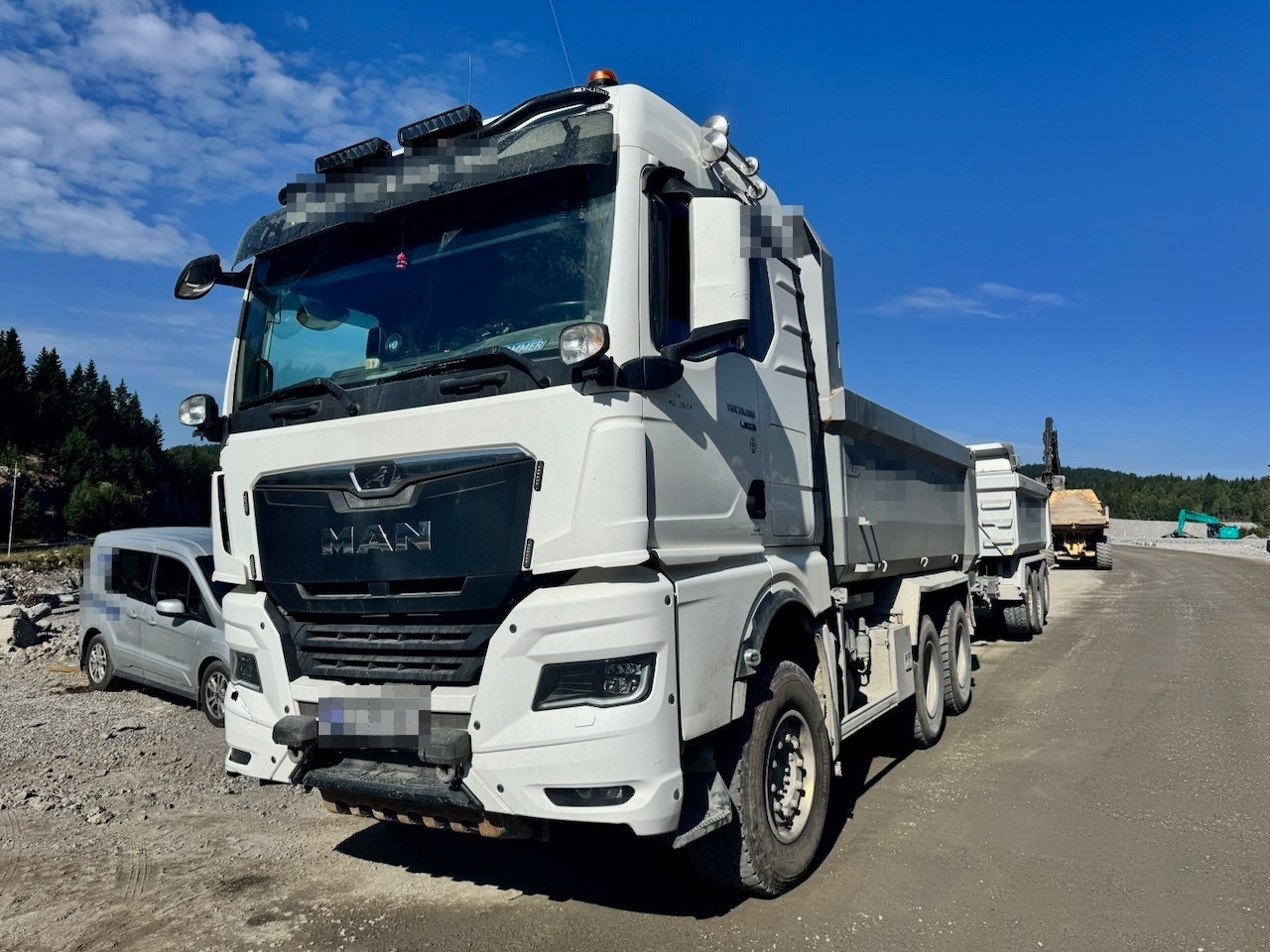 MAN TGX 33.580 - Самосвал: фото 2 MAN TGX 33.580 - Самосвал: фото 2