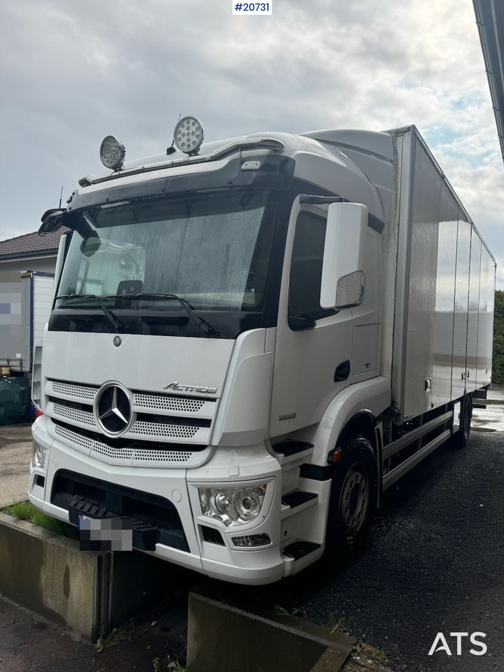 Mercedes Actros 1833 - Грузовик с закрытым кузовом: фото 2 Mercedes Actros 1833 - Грузовик с закрытым кузовом: фото 2