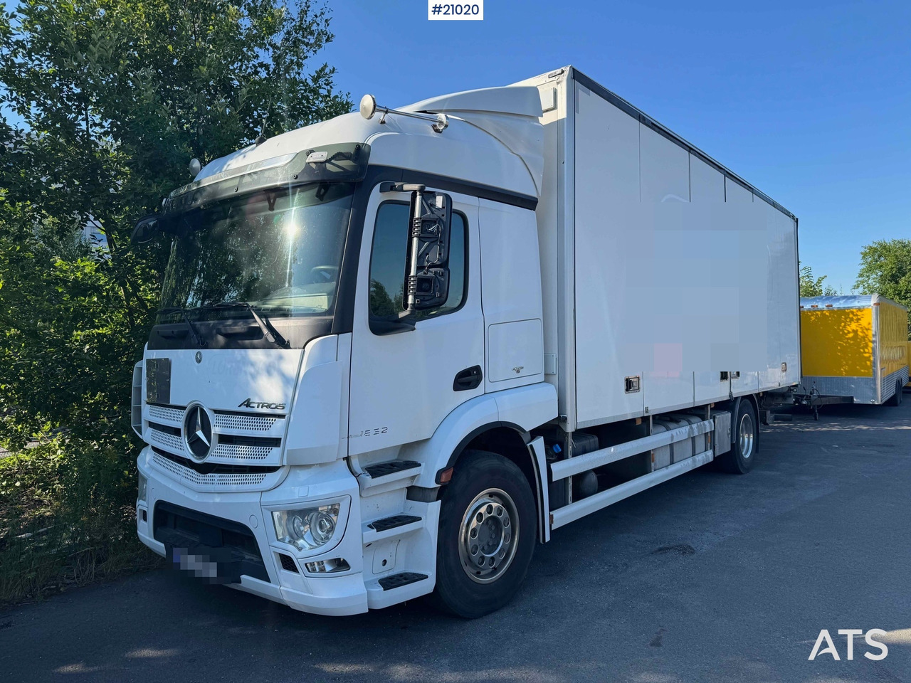 Mercedes Actros - Грузовик с закрытым кузовом: фото 2 Mercedes Actros - Грузовик с закрытым кузовом: фото 2