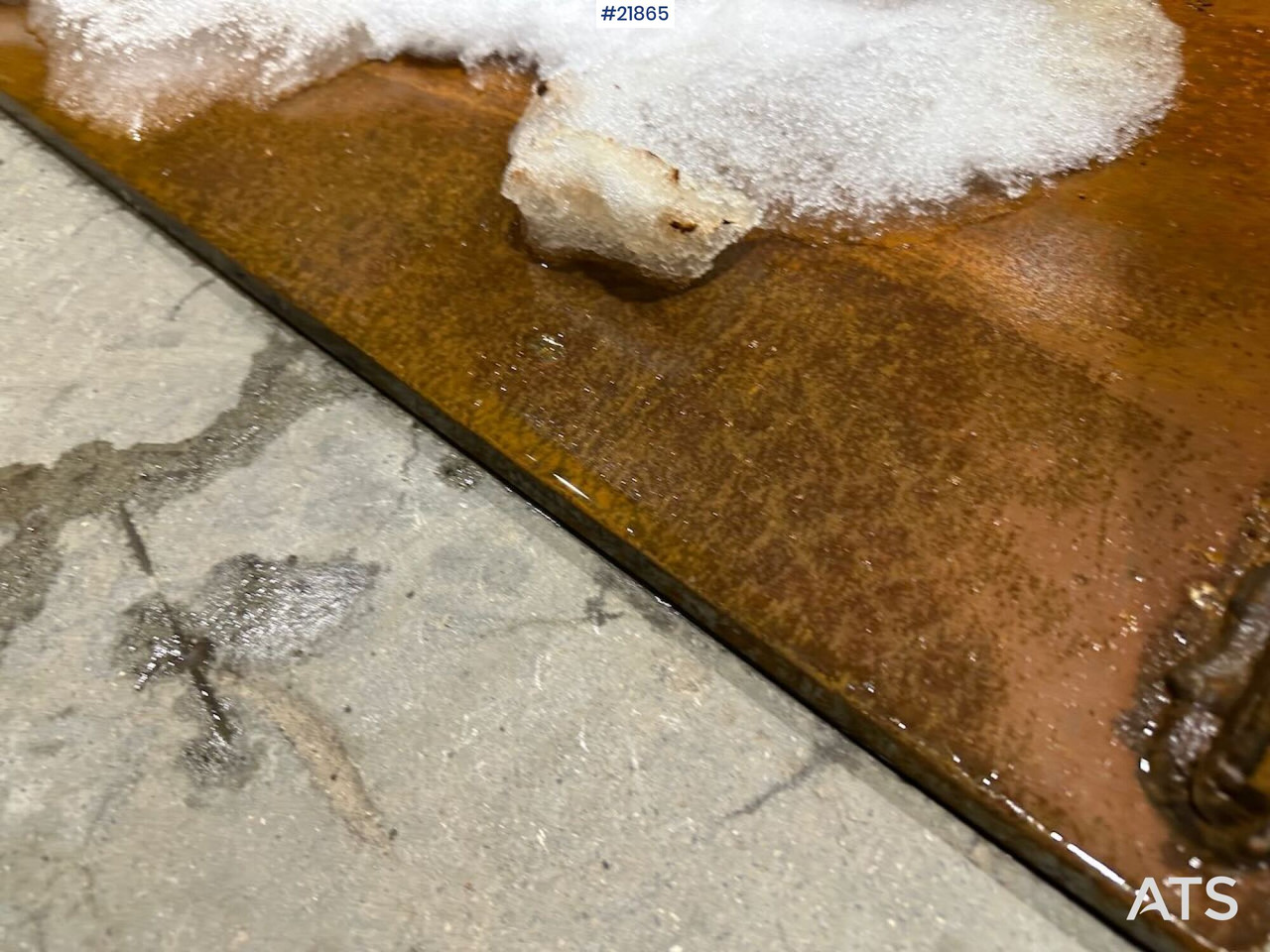 Mustang 220R kompaktlaster m/planeringskuffe og pallegafler - Мини-погрузчик с бортовым поворотом: фото 4 Mustang 220R kompaktlaster m/planeringskuffe og pallegafler - Мини-погрузчик с бортовым поворотом: фото 4