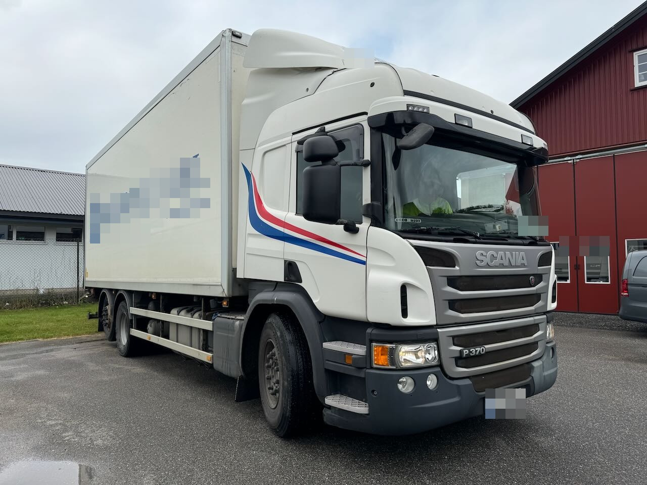 Scania P370 - Грузовик с закрытым кузовом: фото 1 Scania P370 - Грузовик с закрытым кузовом: фото 1