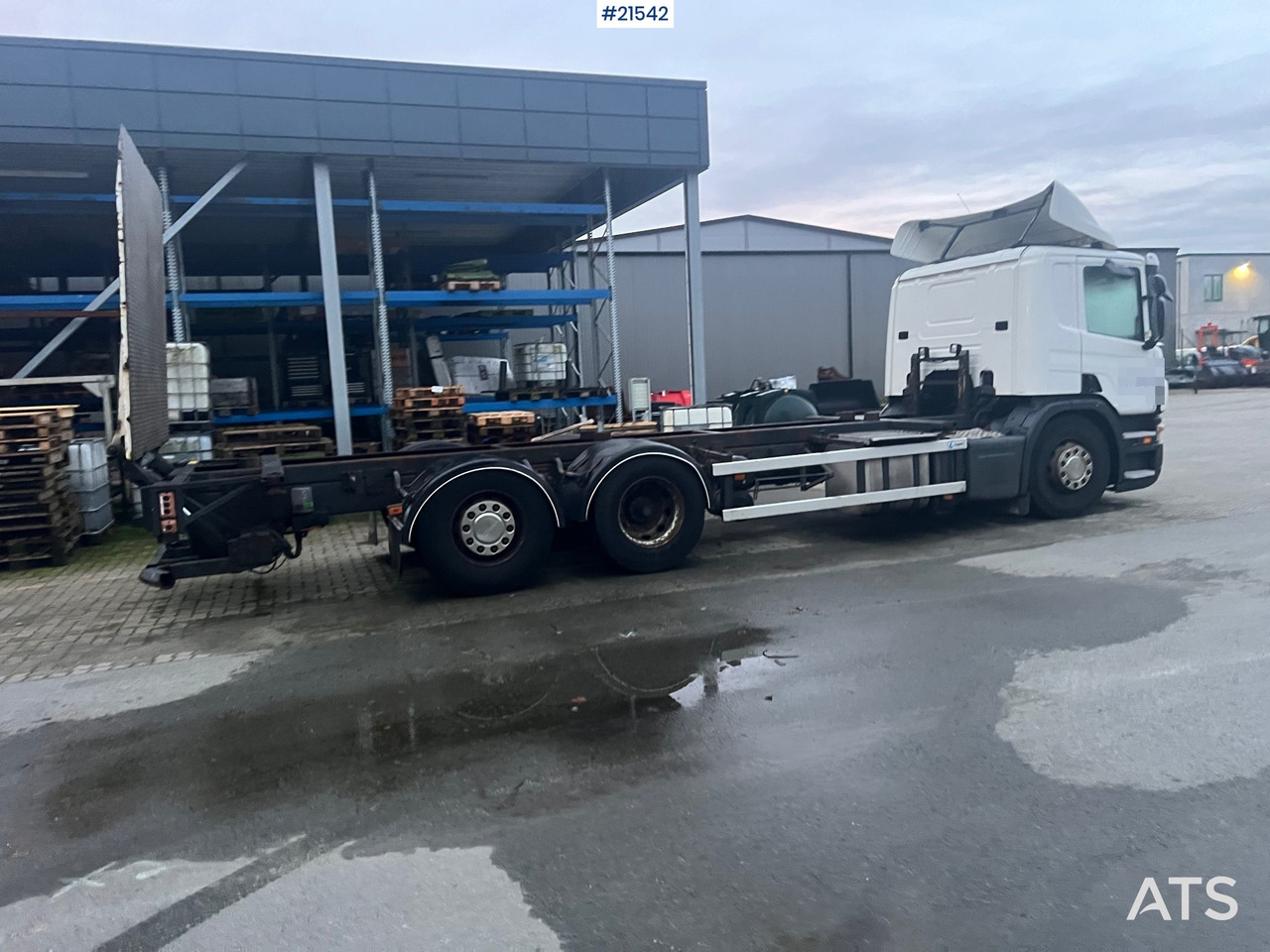 Грузовик-шасси Scania P420 6x2 chassi m/ lift Rep.Objekt: фото 16