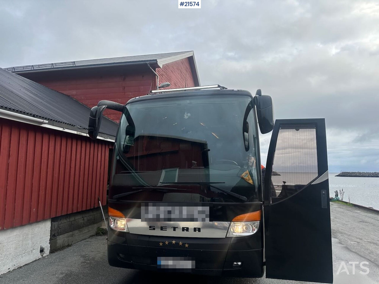 Setra S411 turbuss m/ 29+2+1 seter og vinterdekk. Lav km stand! - Туристический автобус: фото 2 Setra S411 turbuss m/ 29+2+1 seter og vinterdekk. Lav km stand! - Туристический автобус: фото 2