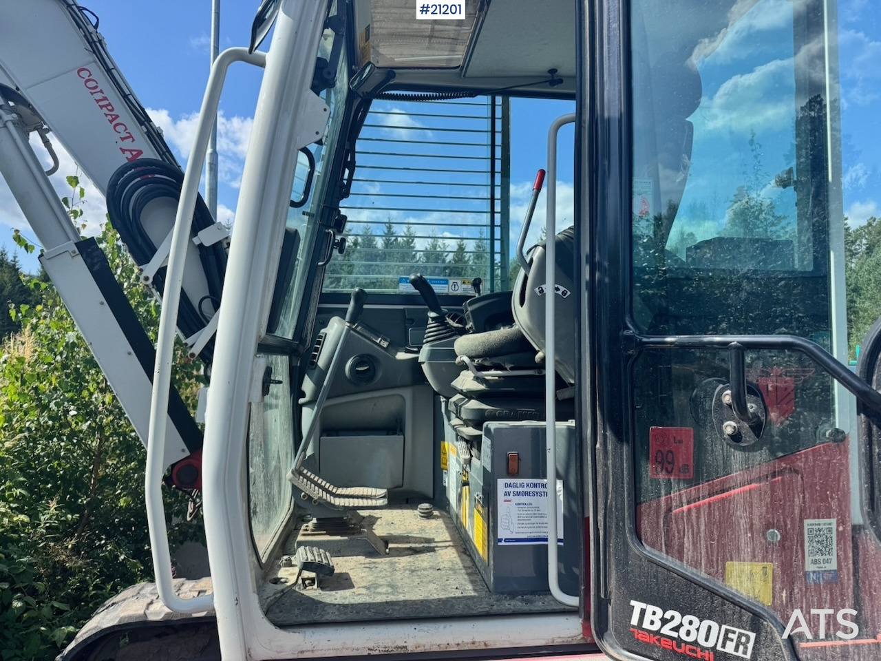 Гусеничный экскаватор Takeuchi TB280FR: фото 19