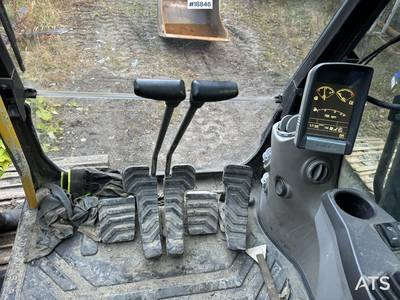 Гусеничный экскаватор Volvo EC210CL: фото 48