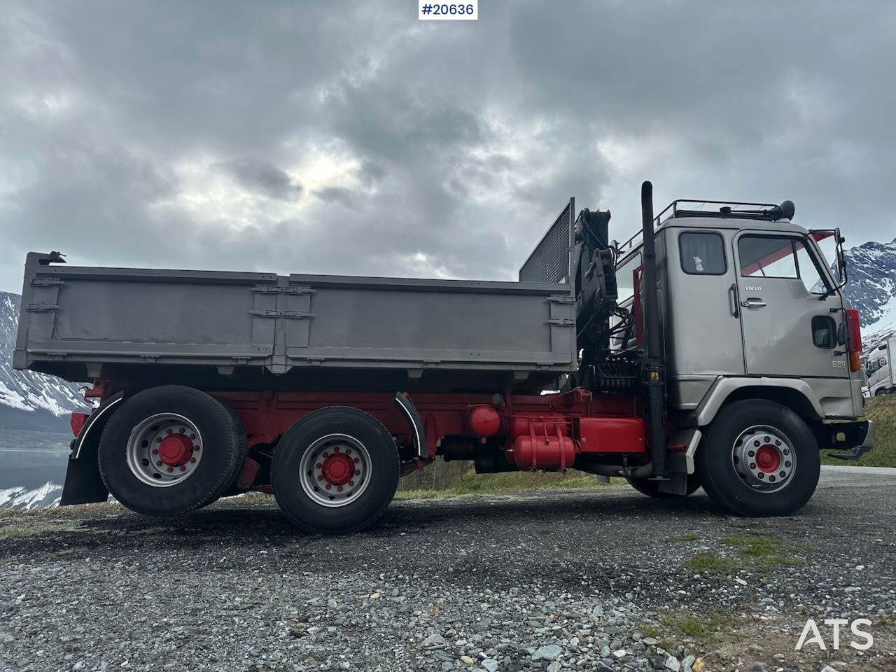 Volvo F89 46 - Грузовик бортовой/ Платформа, Автоманипулятор: фото 5 Volvo F89 46 - Грузовик бортовой/ Платформа, Автоманипулятор: фото 5