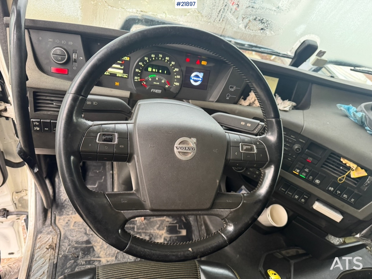 Самосвал Volvo FH16 600 6x4 Tippbil. 280 000 km! SE VIDEO: фото 26 Самосвал Volvo FH16 600 6x4 Tippbil. 280 000 km! SE VIDEO: фото 26