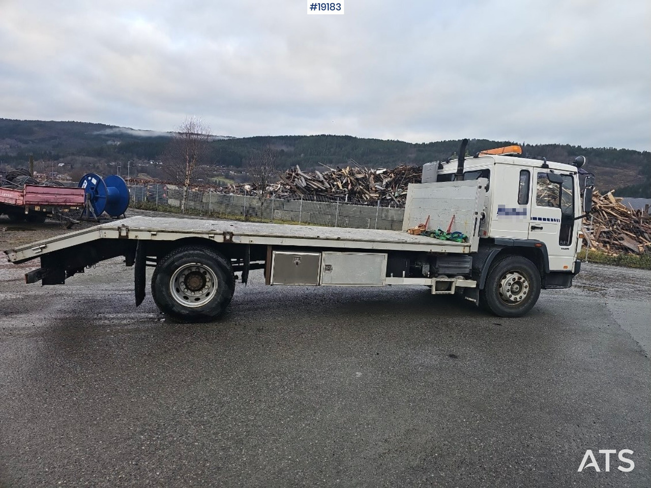 Volvo FL6 - Грузовик бортовой/ Платформа: фото 3 Volvo FL6 - Грузовик бортовой/ Платформа: фото 3