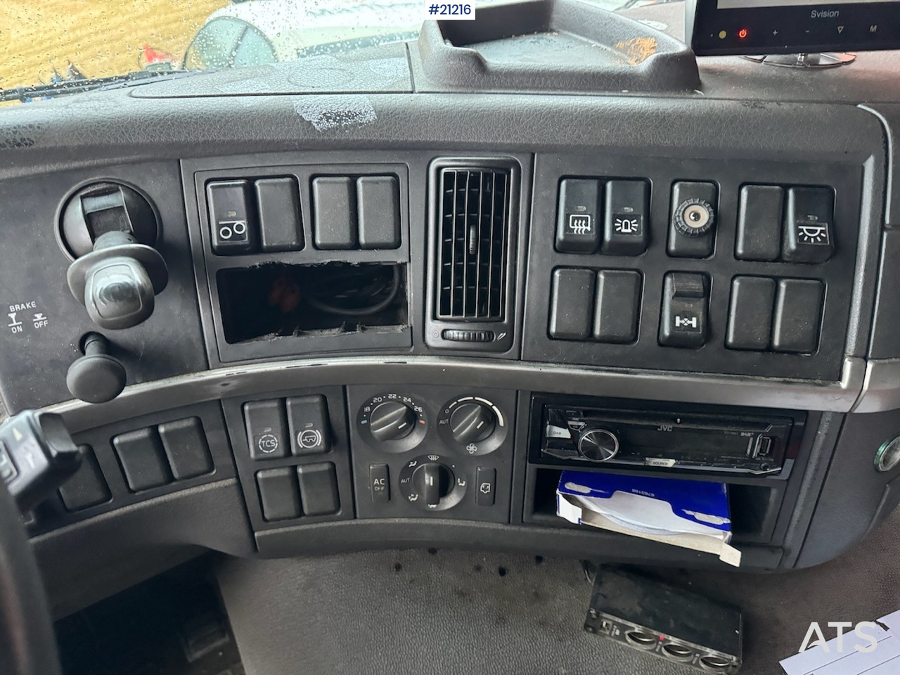 Грузовик с закрытым кузовом Volvo FM9: фото 19