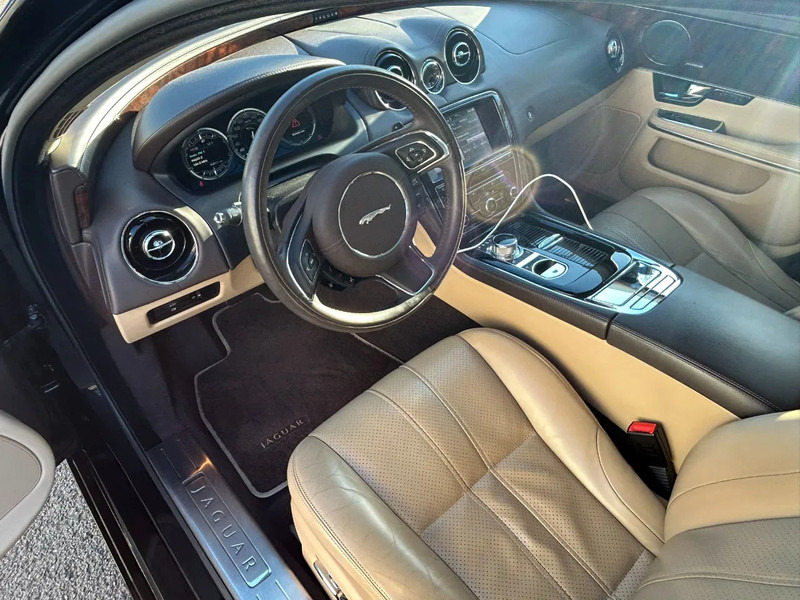 Седан Jaguar XJ 3.0 V6D 275 PK /AUTOM / PANO DAK / VOL LEDER / MERIDAN / EXPORT PRICE: фото 15 Седан Jaguar XJ 3.0 V6D 275 PK /AUTOM / PANO DAK / VOL LEDER / MERIDAN / EXPORT PRICE: фото 15