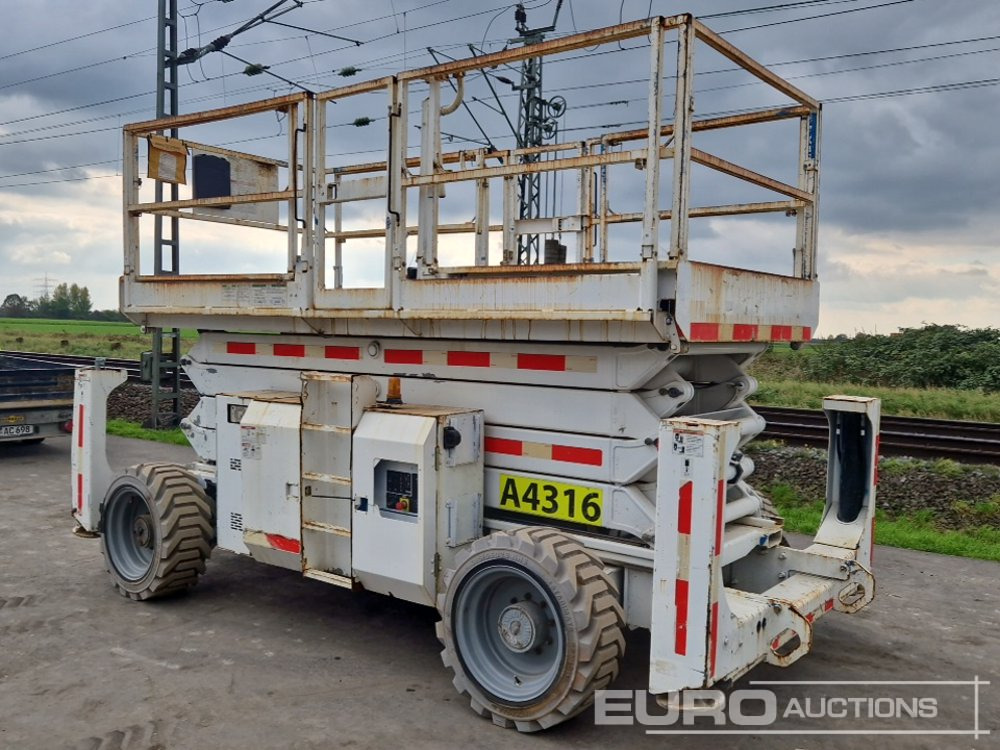 2012 Genie GS4390RT - Ножничный подъемник: фото 3 2012 Genie GS4390RT - Ножничный подъемник: фото 3