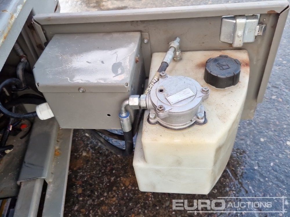 Вертикальный мачтовый подъемник 2016 Snorkel TM12-C-E: фото 15