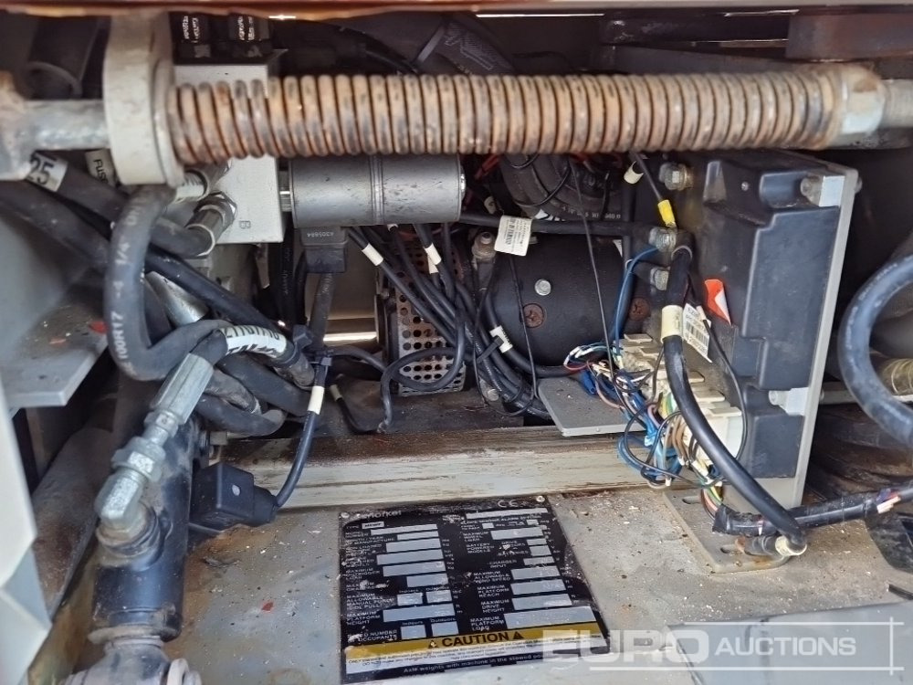 Вертикальный мачтовый подъемник 2016 Snorkel TM12-C-E: фото 16