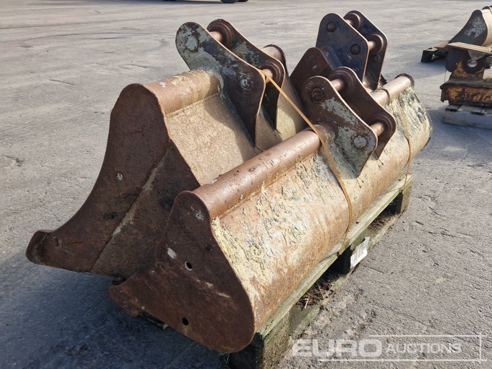 35", 17" Digging, 58" Ditching Bucket to suit Mini Excavator - Ковш: фото 3 35", 17" Digging, 58" Ditching Bucket to suit Mini Excavator - Ковш: фото 3