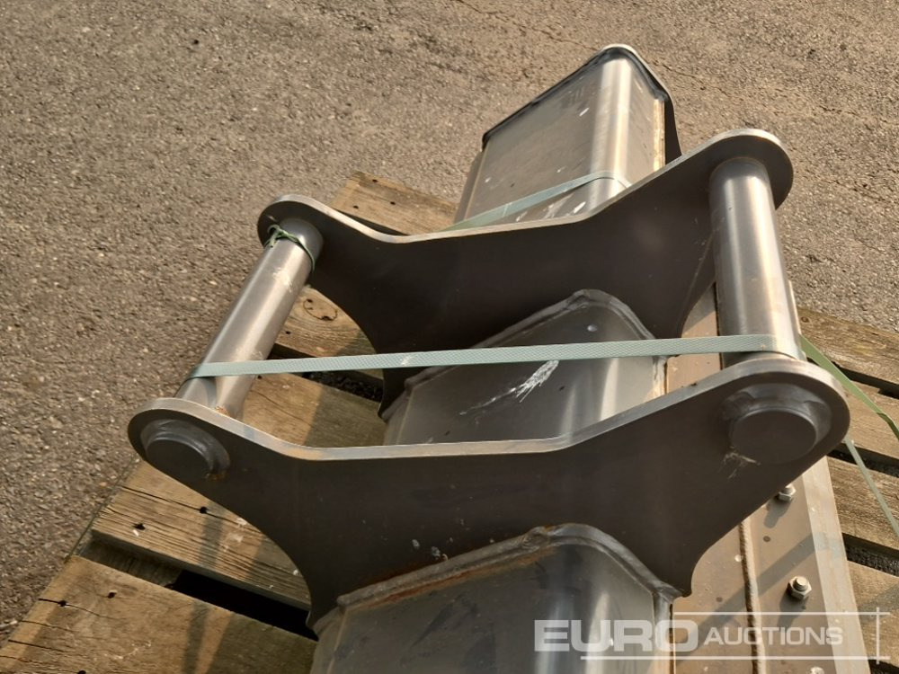 Новый Ковш 60" Ditching  Bucket to suit Volvo ECR88D: фото 6