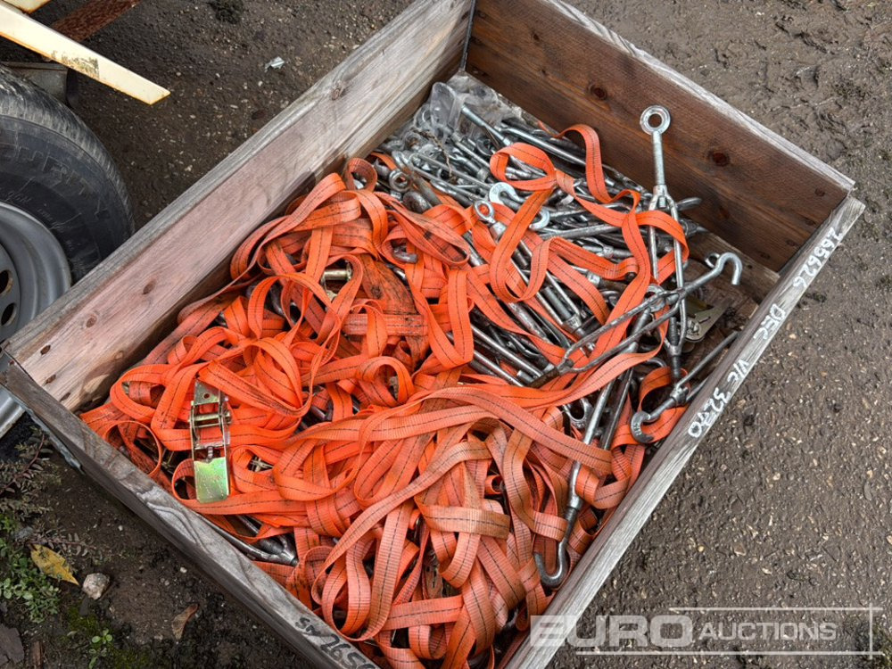 Assorted Ratchet Straps, Chain Binders - Строительное оборудование: фото 1 Assorted Ratchet Straps, Chain Binders - Строительное оборудование: фото 1