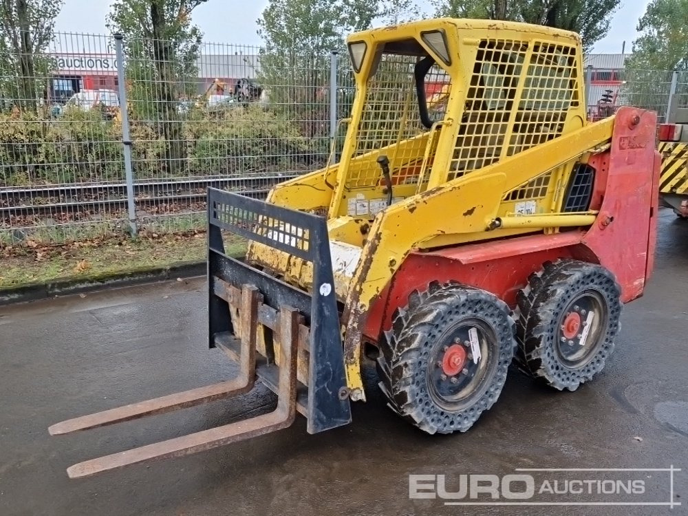 Bobcat S130 - Мини-погрузчик с бортовым поворотом: фото 1 Bobcat S130 - Мини-погрузчик с бортовым поворотом: фото 1