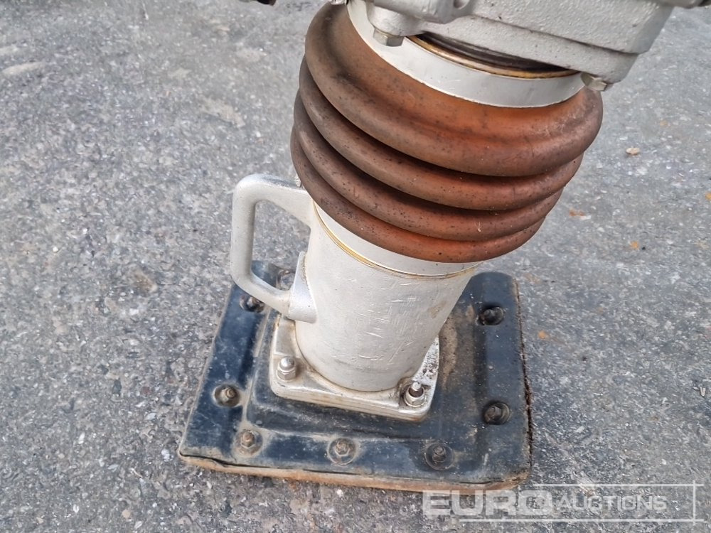 Bomag BT65/4 - Асфальтоукладочная техника: фото 5 Bomag BT65/4 - Асфальтоукладочная техника: фото 5